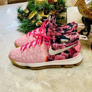 Men’s NIKE KD Kevin Durant 35 Pink Roses Shoes RARE 843392-010 Size 7